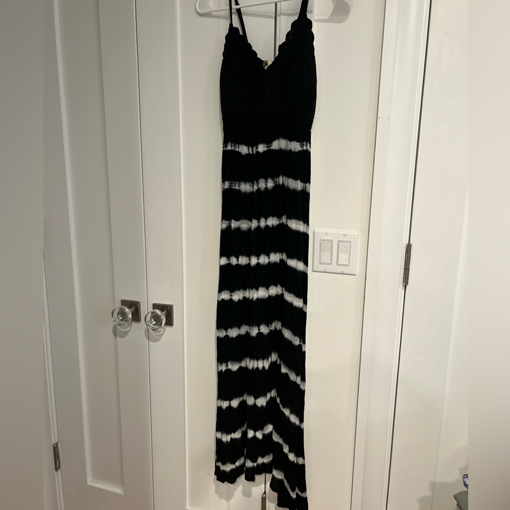 Beach By Exist Crochet Top Black and White Tie Dye Dress! NWT ADJUSTABLE STRAPS